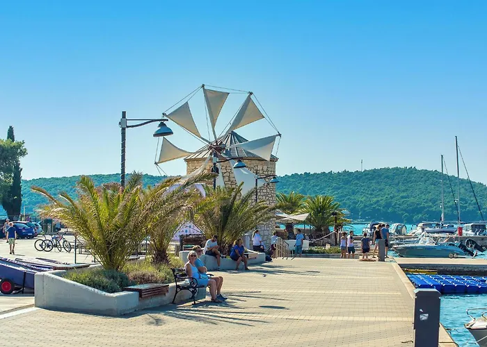 One-bedroom In * Pola