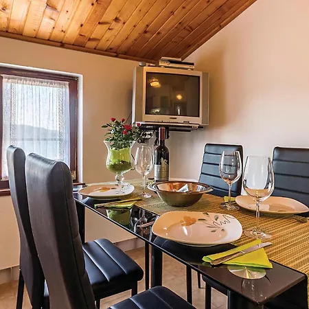 One-bedroom In Πούλα